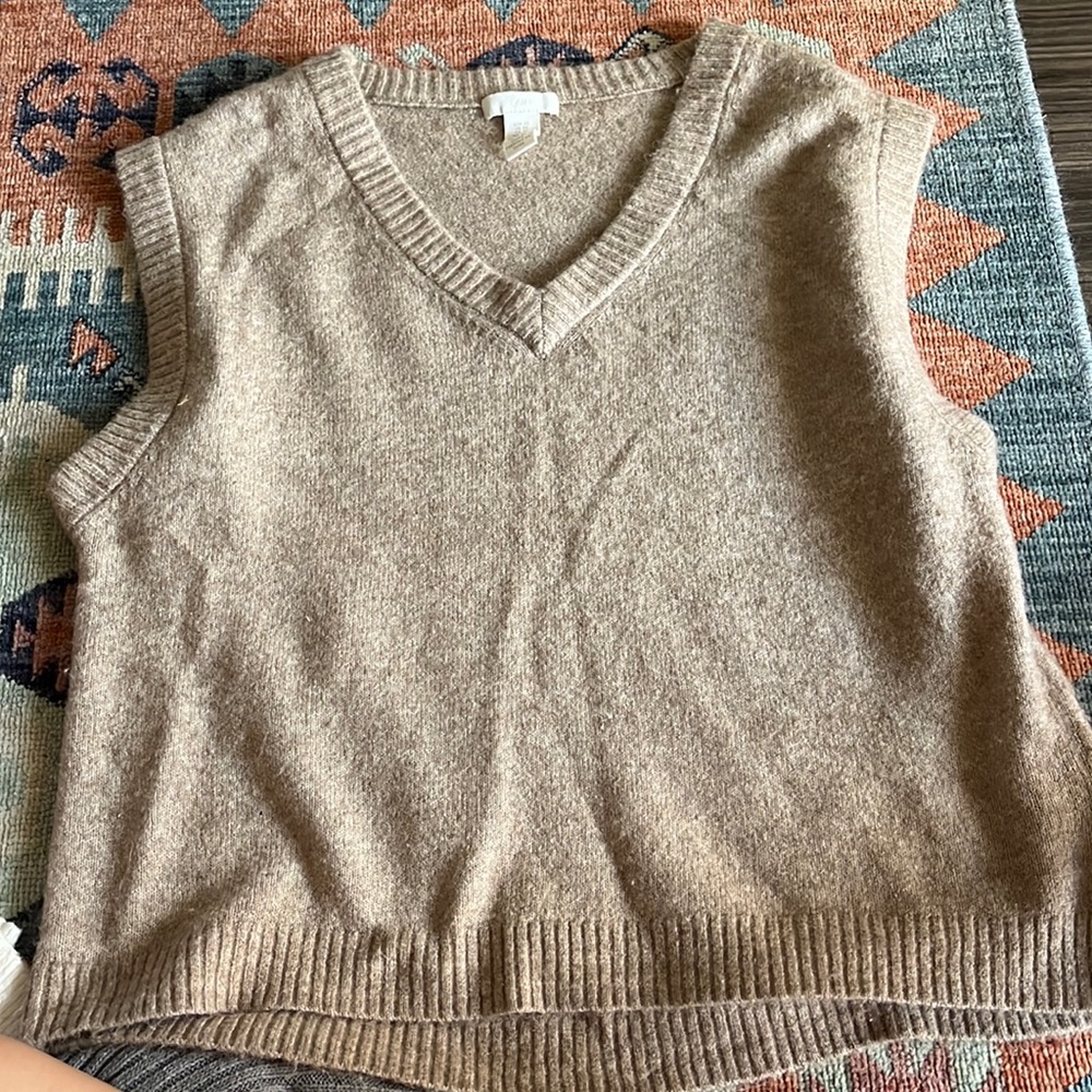 Oversized sweater vest